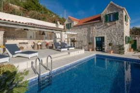 Villa Belle Murvica An Exquisite 3 Bedroom Villa Overlooking the Adriatic Sea